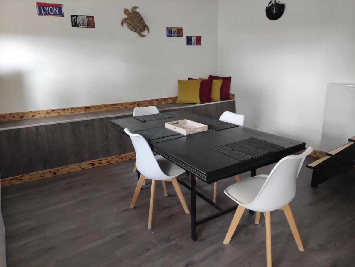 Chez Nono Et Vero Roussillon  Extérieur photo